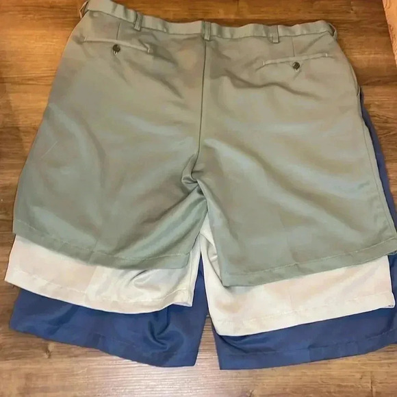Haggar Men’s 44 Set of 3 flat Front Blue Green Tan Shorts - Picture 2 of 9